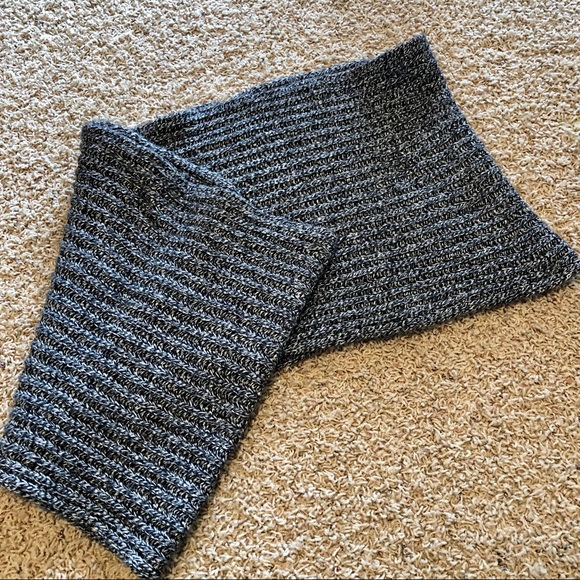 Madewell Softest Ribbed Circle Scarf - Picture 4 of 6